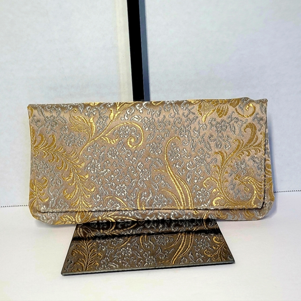 Old Shanghai San Francisco Embroidered Fabric wallet w/ snap closure